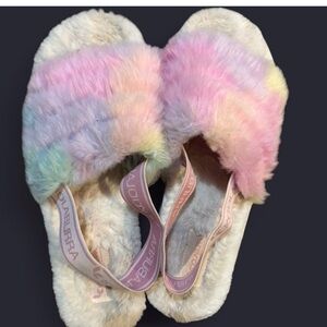 Koolaburra Multicolor Fluffy Women's Slippers